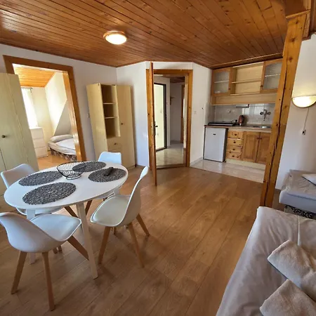 Ferienhaus Gabo Pre 15 Osob Otilia